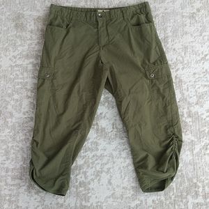 Woolrich Cargo Ruched Hiking Capri Pants 8 Green